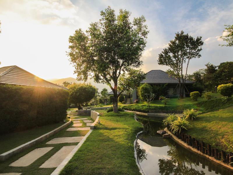 Ashcarya Boutique Resort Ban Bo  Exterior photo